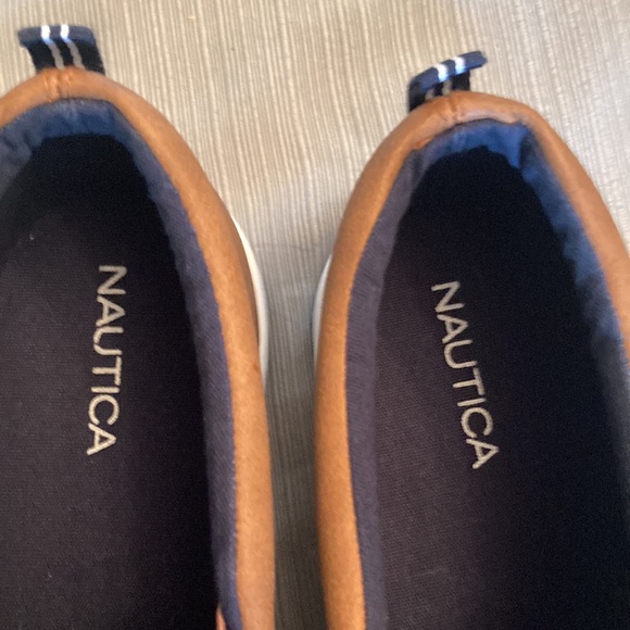 Nautica Akeley Boys Slip On Loafers - Picture 8 of 9